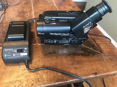 Sony Handycam Ccd-tr82 Stereo 8mm Video 8 Camcorder Battery